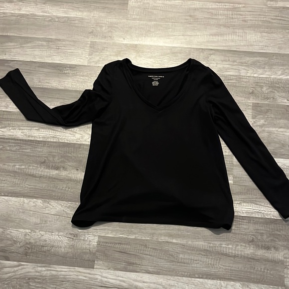 Black long sleeve shirt - Picture 1 of 1
